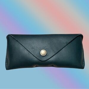 🦄 Portland Leather Sunglasses Case in Caribbean!